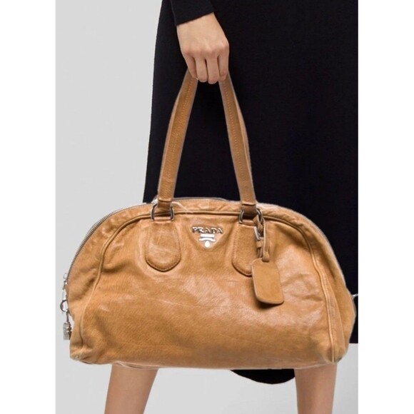 Prada Genuine Leather Shoulder/Handbag In Camel Zip Closure With Lock Luxury - Picture 3 of 16